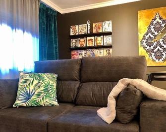 Suitable. Farinelli, spacious central apartment in Aranjuez - Aranjuez - Living room