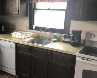 Colonial Motel - North East - Küche