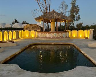 Gazrashek Siwa Hot spring& trips Haven - Siwa - Piscina