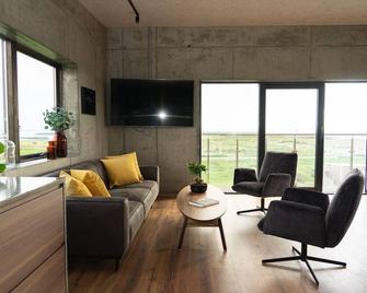Converted Water Tower - Grindavik - Living room