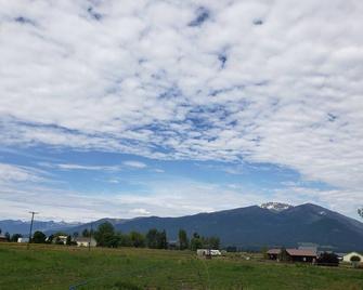 Mountain view bungalow - Stevensville