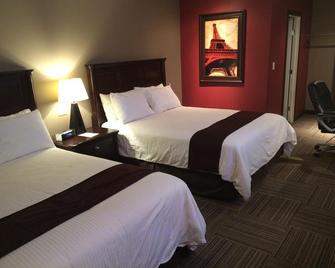 121 Steakhouse & Motel - Assiniboia - Bedroom