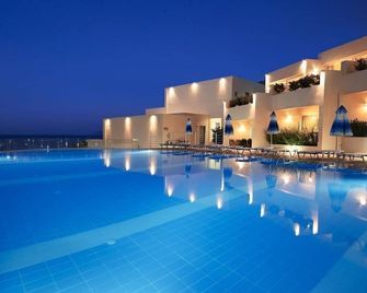 Bali Beach and Sofia Village - Bali - Pool