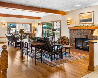 Best Western Adirondack Inn - Lake Placid - Bar