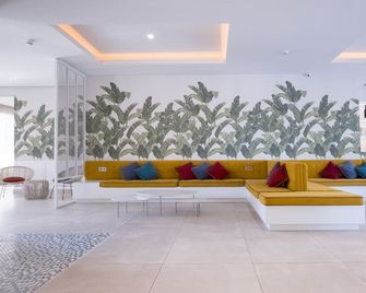 Apartaments Cye Salou - Salou - Aula