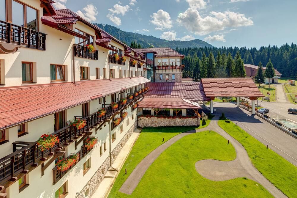 Ana Hotels Sport Poiana Brasov - פויאנה ברשוב - בניין