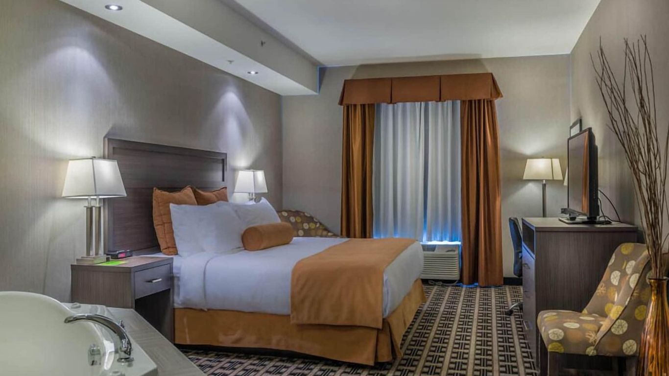 Timber Ridge Inn And Suites