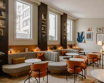 كلوب كورترز هوتل، سانت بولز - لندن - ردهة