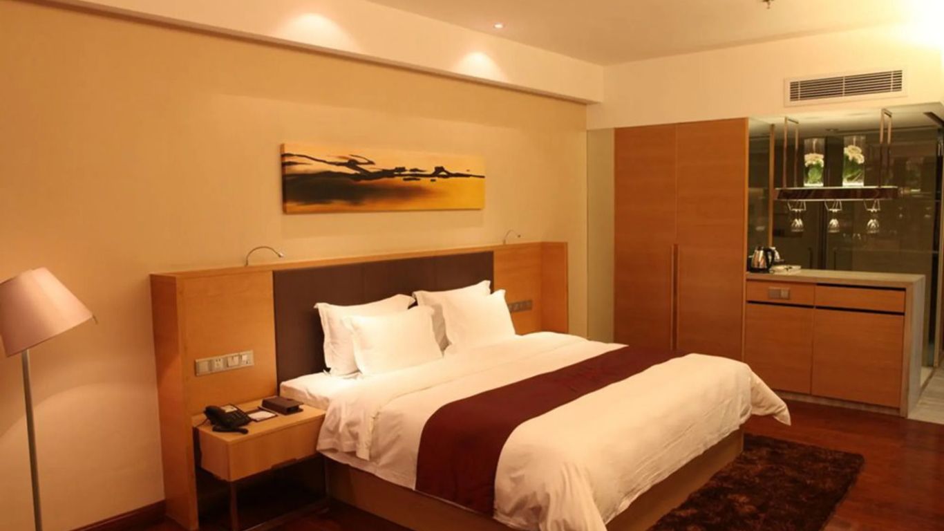 Ramada Plaza by Wyndham Shenzhen North