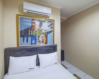 RedDoorz @ Slipi Jaya - Jakarta - Soverom
