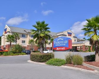 Fairfield Inn & Suites by Marriott Kingsland - Kingsland - Budova