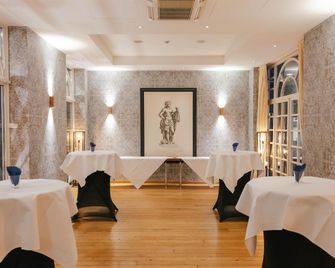 Radisson Blu Balmoral Hotel, Spa - ספא - מסעדה