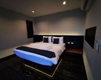 Skyline Resort - Racha Thewa - Habitación