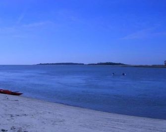 Twin Palms Cottage - Tybee Island - Beach