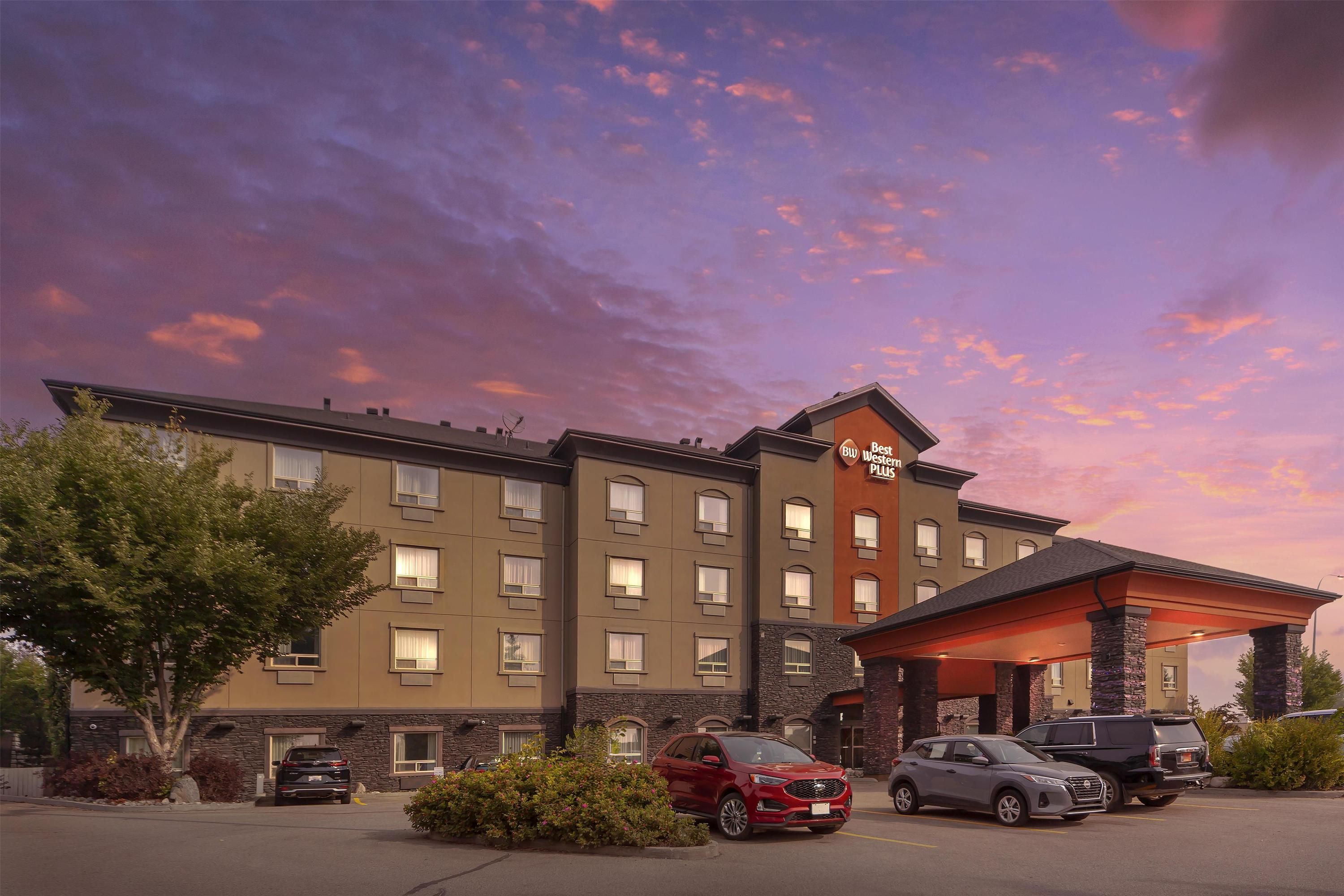 Best Western Plus St. Albert - Saint Albert - Building