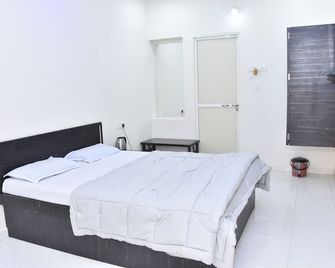 Aatithya Home Stay - Ujjain - Quarto