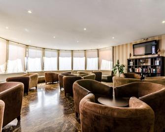 알칼라 플라자 - 알칼라 데 에라네스 - 라운지