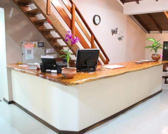 Posada Del Jacaranda - Puerto Iguazú - Recepción
