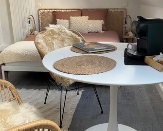 The Conservatory, a cosy private attic located central between Ghent Antwerp Brussels - Lokeren
