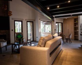 Villa Toscana Valquirico Lofts & Suites Hotel Boutique - Zacatelco - Living room