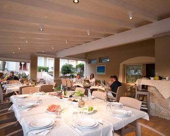 Hotel Nibaru - Arzachena - Restaurant