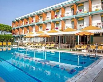 Hotel Palm Beach - Jesolo - Pool