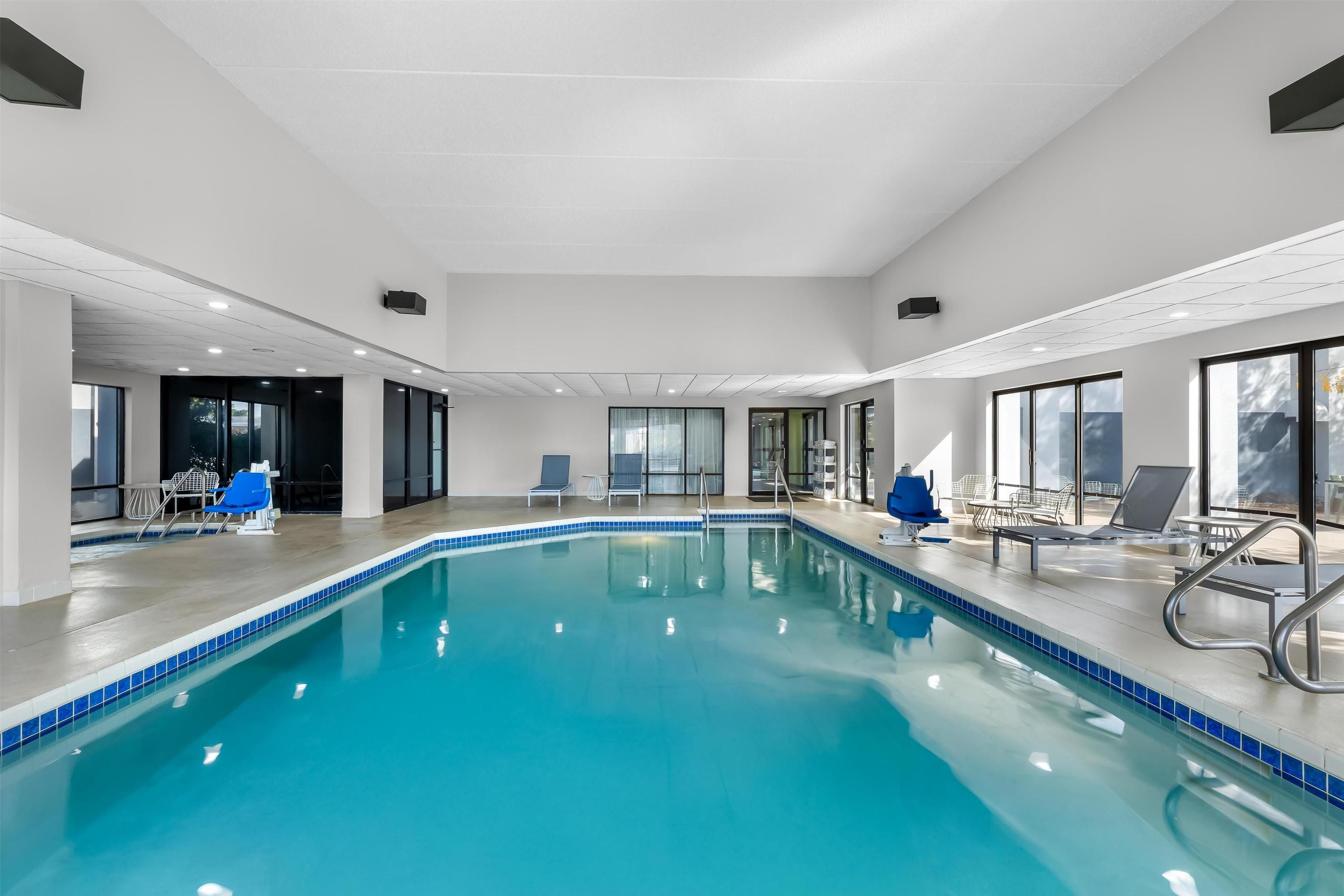 Spark by Hilton Green Bay - Green Bay - Pool