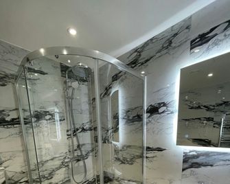 Ilford Grand Hotel - Ilford - Salle de bain