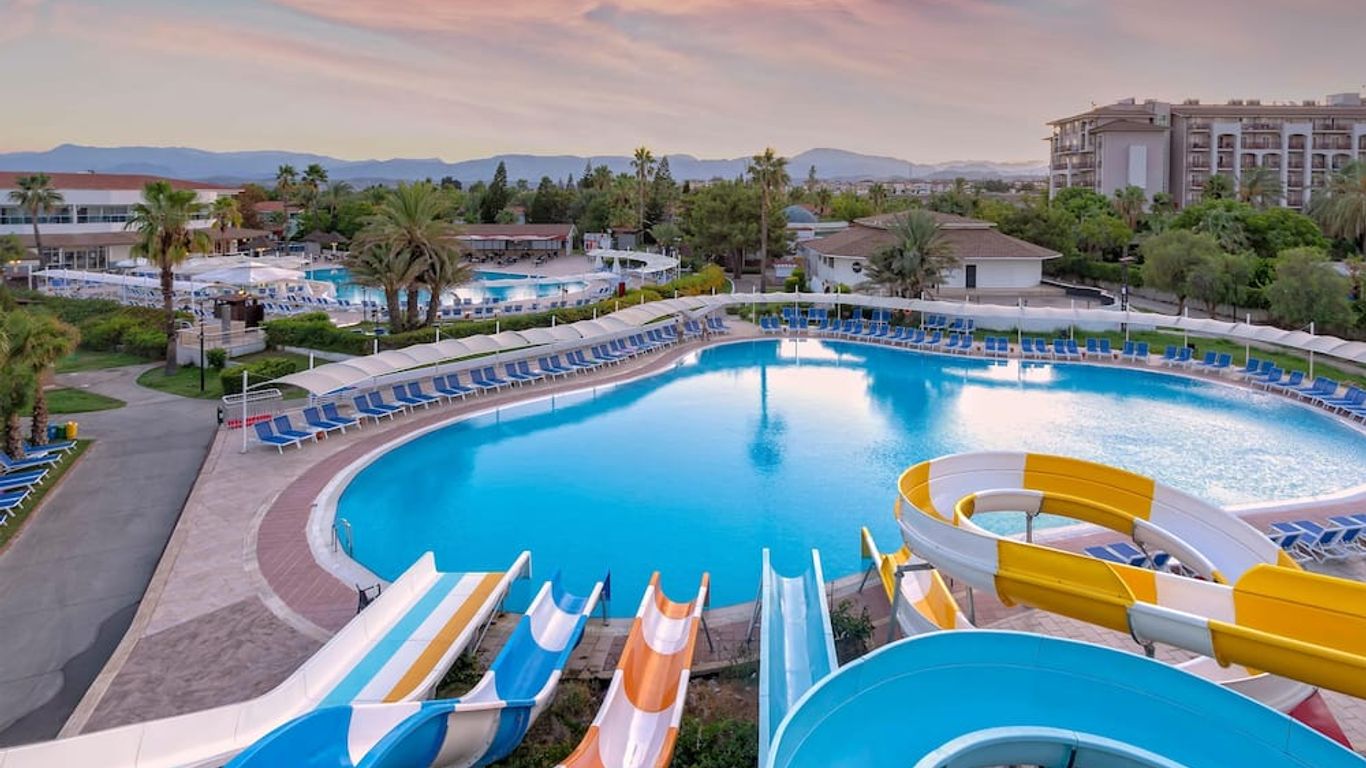 Euphoria Palm Beach Resort