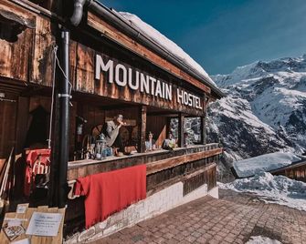 Mountain Hostel Gimmelwald - Lauterbrunnen