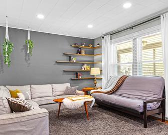 Perfect for Families & Groups - Safe & Near Everything! w/Playground & Parking - San Luis - Sala de estar