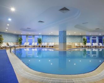 Palan Hotel - Erzurum - Zwembad
