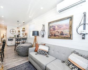 New Luxury Shipping Container - Bellmead