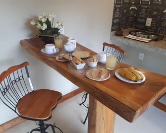 Chalés Rancho da Marcha - Santa Maria Madalena - Dining room