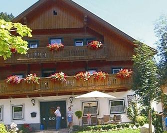 Gasthof Dorfschenke - Stall - Gebäude