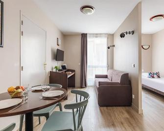 Appart'City Confort Agen Centre - Agen - Salle à manger