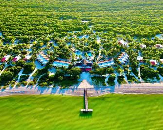 Two bedroom beachfront villa Celestun - Celestún - Campo de Golf