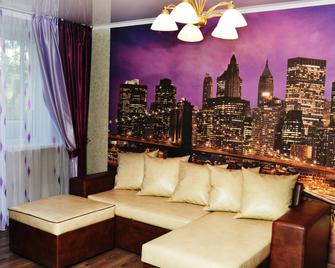 Richhouse on Alihanova 40 - Karaganda - Wohnzimmer