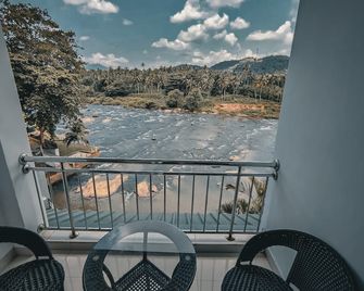 Hotel Elephant Park - Pinnawala - Balcony