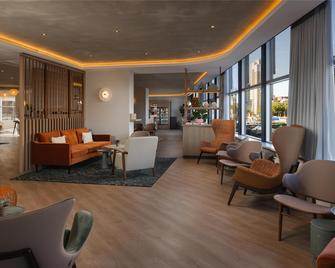 DoubleTree by Hilton Rotterdam Centre - Rotterdam - Lounge