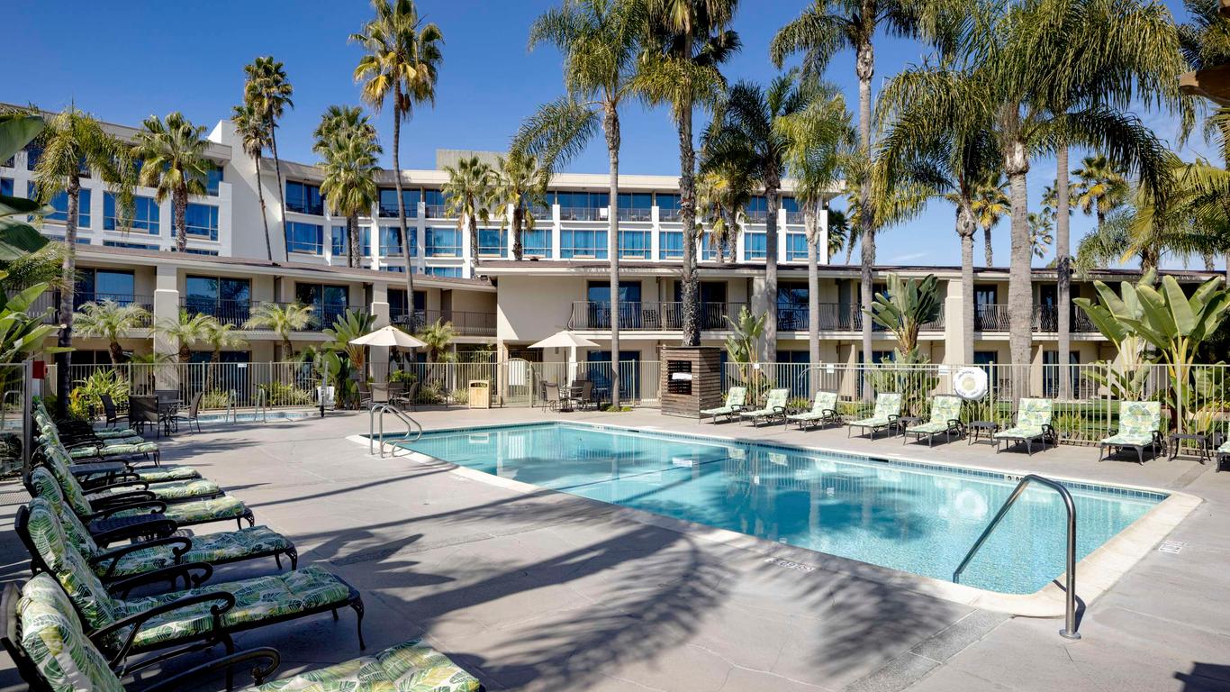 DoubleTree by Hilton San Diego Bayside