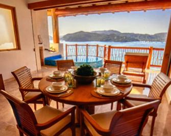 Luxurious Pacifica Grand Senior Suite - Zihuatanejo - Restaurant