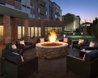 Courtyard by Marriott Little Rock North - North Little Rock - Patio