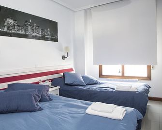 Alojamiento La Ballena - Santoña - Habitación