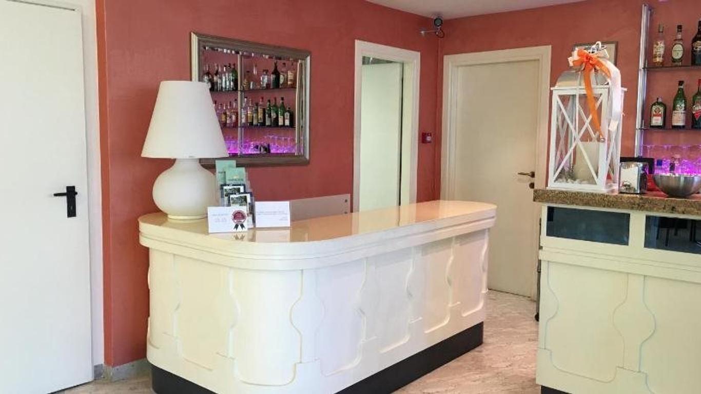 Hotel Plutone