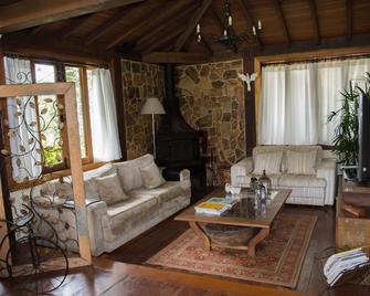 Pousada Rancho da Ferradura - Petrópolis - Living room