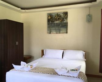 Aloha Seaside Resort - San Juan - Habitación
