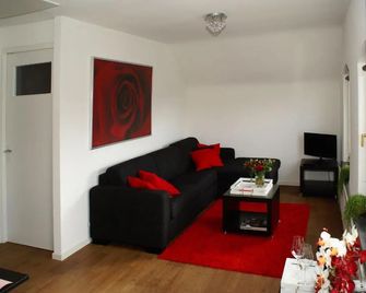 Bed And Breakfast de Meule Montfort - Montfort - Living room