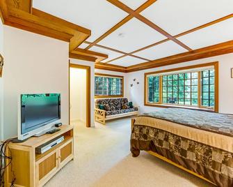Little River Redwoods - Little River - Bedroom