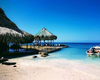 Isla Múcura Dahlandia - Santa Cruz del Islote